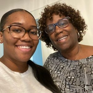 Meet your Posher, Melanie